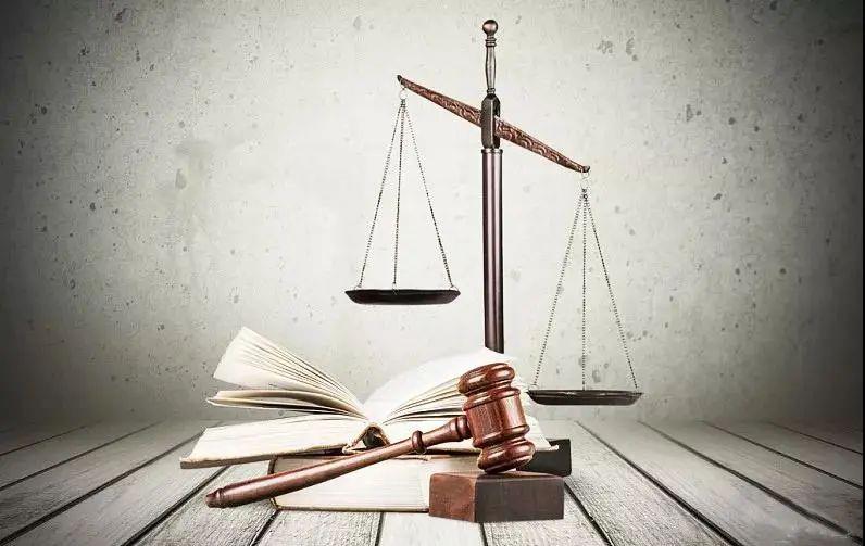 嫖娼被开除，研究生怒告复旦！律师助拳：校方决定违法…